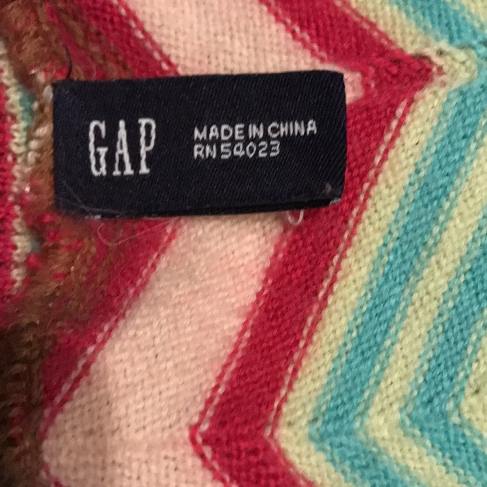 GAP Multi Color Scarf - Picture 4 of 5